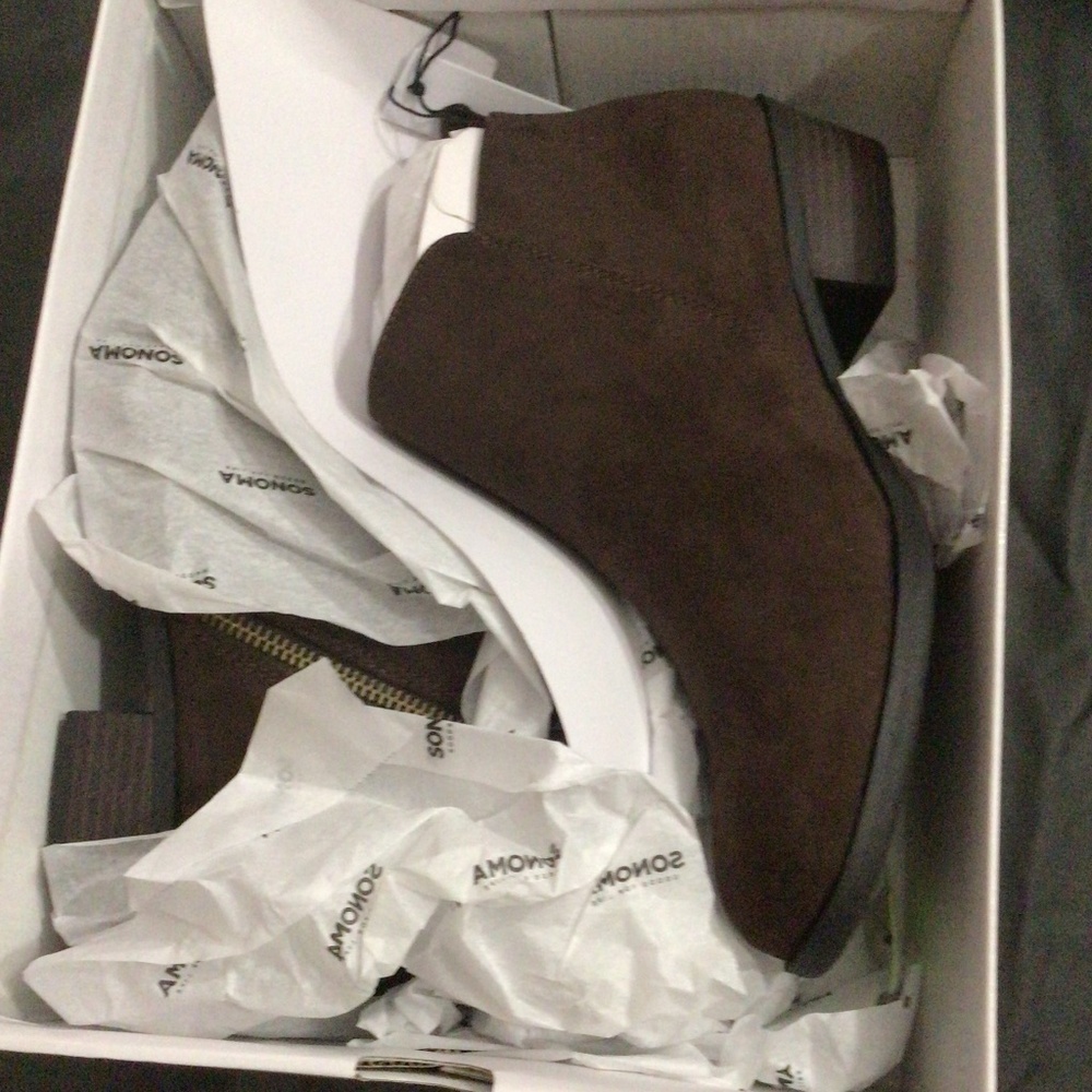 Dark brown Sonoma